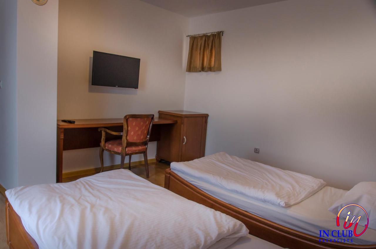 Apartment And Rooms In Club Indija Εξωτερικό φωτογραφία