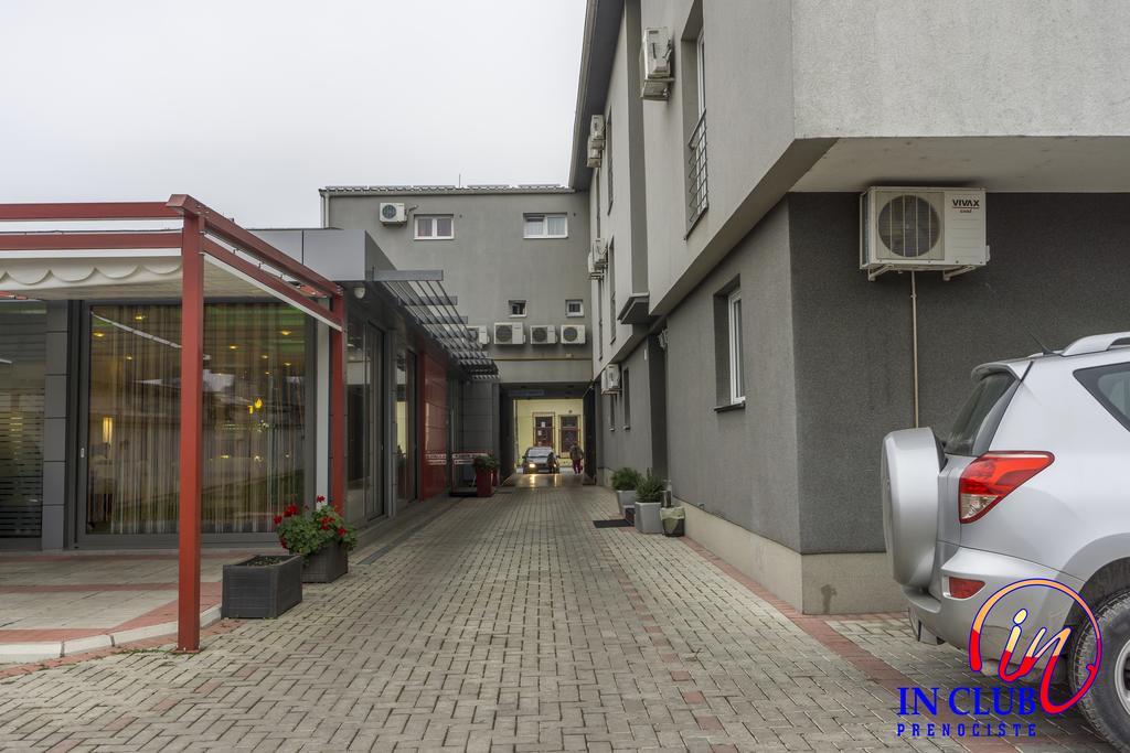 Apartment And Rooms In Club Indija Εξωτερικό φωτογραφία