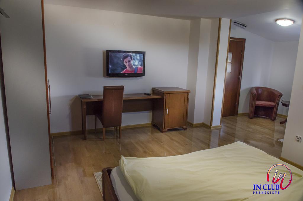 Apartment And Rooms In Club Indija Εξωτερικό φωτογραφία