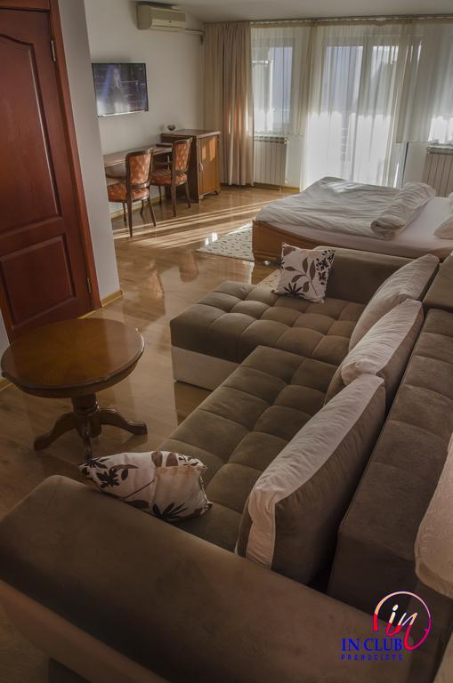 Apartment And Rooms In Club Indija Εξωτερικό φωτογραφία