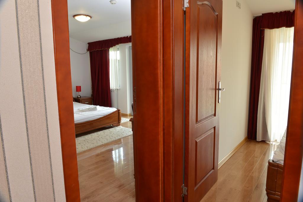 Apartment And Rooms In Club Indija Εξωτερικό φωτογραφία